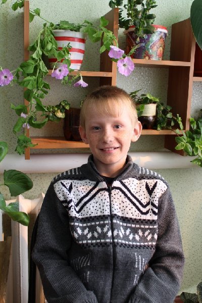 Максим Х. июнь 2008 г.р..JPG