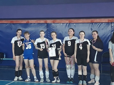 В волейбол играли женщины