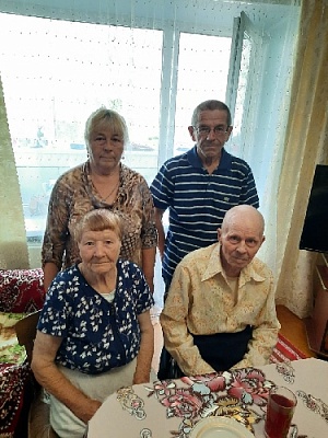 Представители районной администрации поздравили ветерана