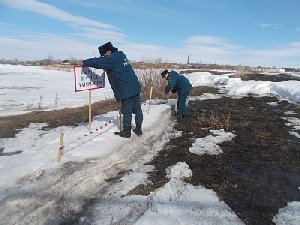 Опасная рыбалка на тонком льду