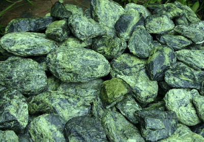 Украдено более девяти тысяч тонн строительного камня