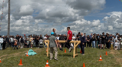 Борьба куреш и нагайбакская кадриль 