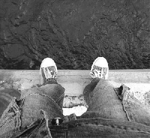 Влияние интернета или несчастная любовь?