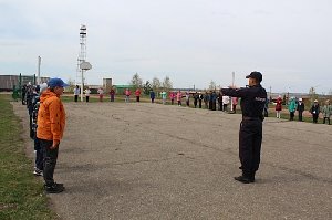 Фершампенуазские школьники занимались физкультурой вместе с полицейскими