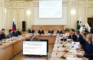 Глава региона принял участие в обсуждении проблем экологии