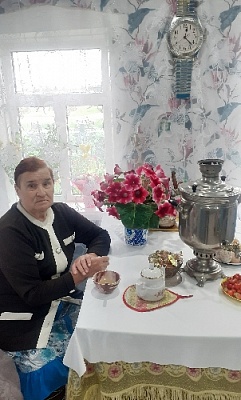 Старинный самовар – на почётном месте