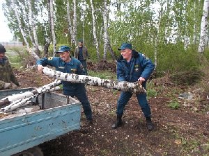 Пожарные Нагайбакского района приняли участие в экологической акции