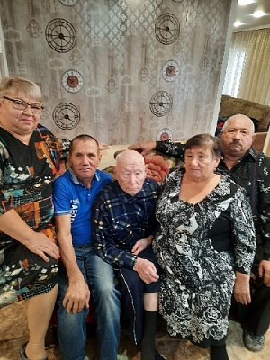 Письмо от Президента вручено юбиляру