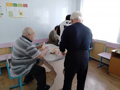 Каша на воде и капуста