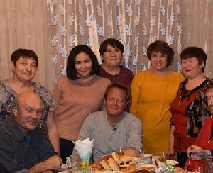 Телеведущий Джон Уоррен побывал в Нагайбакском районе