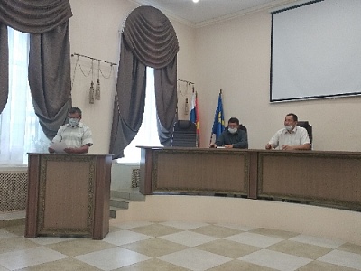 Обсудили работу по противодействию экстремизму