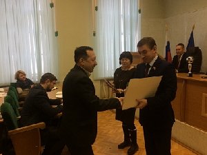 В Нагайбакском районе вручили календари благотворителям