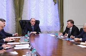 Снега на улицах быть не должно