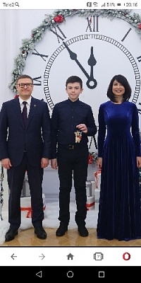 Ещё одного школьника из Нагайбакского района поздравил губернатор