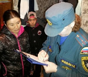 В Парижском поселении - ветхая электропроводка и обогреватели около мебели