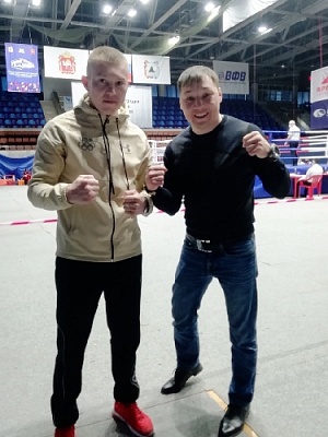 Тренер из Нагайбакского района встретился с экс-чемпионом по боксу