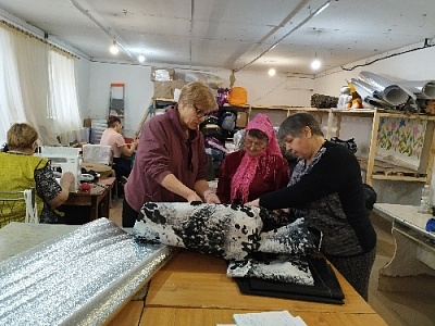 Поделились навыками по изготовлению антидроновых одеял