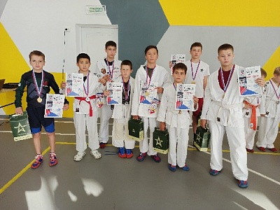 Стали Чемпионами городского Первенства