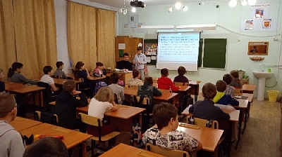 В Фершампенуазской школе вспомнили о блокаде Ленинграда