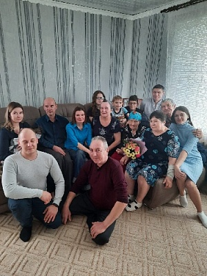 Руководители и родственники поздравили юбиляршу