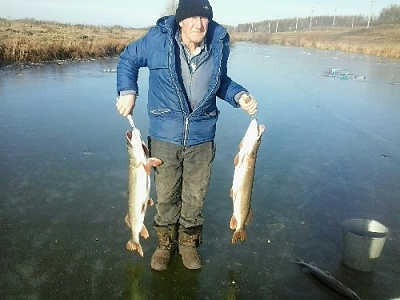 Как много у нас любителей рыбалки!