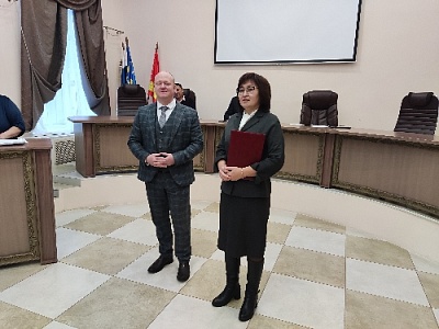 Труд работников МФЦ оценён на областном уровне