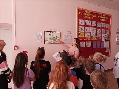 Детям рассказали, как вести себя в чрезвычайной ситуации