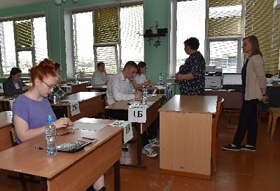 Одиннадцатиклассники района сдали ЕГЭ по математике