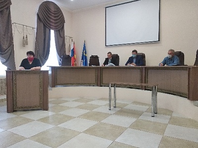 В Нагайбакском районе обсудили изменения в устав и расходы бюджета 