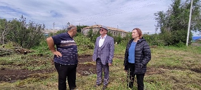 В Нагайбакском районе продолжается благоустройство парка имени Ленина в селе Париж 