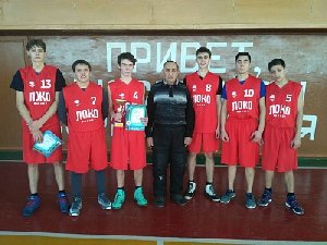 Баскетболисты Нагайбакского района одержали победу в открытом первенстве