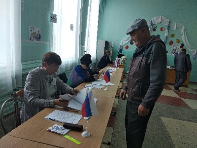 В Нагайбакском районе проголосовали почти половина избирателей 