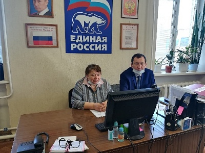 О чём жители Нагайбакского района спрашивали депутата?