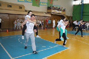 В Нагайбакском районе молодые семьи состязались в силе и ловкости