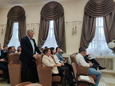 Провести субботники во всех посёлках