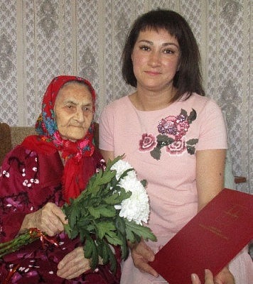 Жительнице Нагайбакского района вручено письмо от Президента