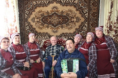 Остроленские артисты поздравили пожилых