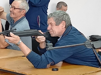 Стреляли и играли в шашки