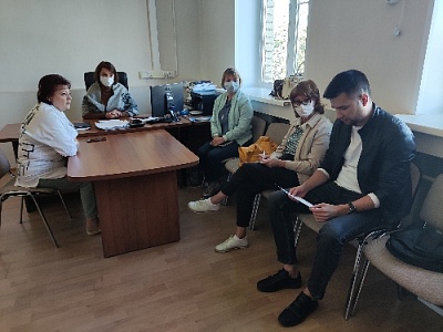 Болеют не так тяжело, но нужно беречься