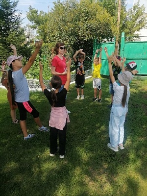 Без друзей меня чуть-чуть, а с друзьями много!