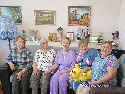 Поздравили рукодельницу