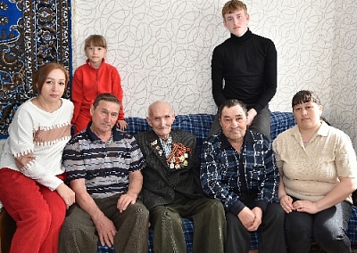 Победу встретил в госпитале