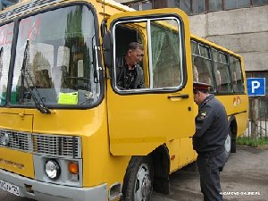 Нагайбакские полицейские проверят автобусы