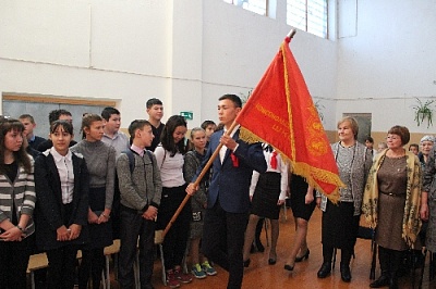 В селе Париж тоже вспомнили комсомольскую молодость