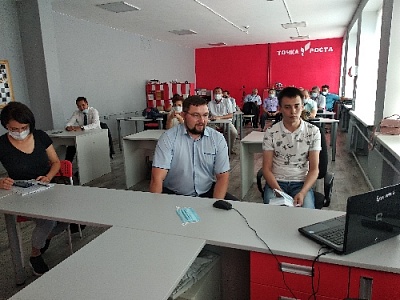 Представители Нагайбакского района задали Виталию Бахметьеву вопросы о поддержке ЖКХ и ремонте дорог