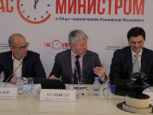 Министра спорта РФ Павла Колобкова пригласили на Парижский полумарафон в Нагайбакский район