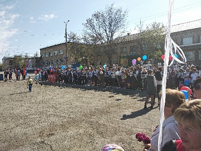 Тысячи жителей Нагайбакского района прошли в колонне Бессмертного полка
