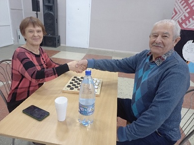 Выявили сильнейших в шашках и шахматах