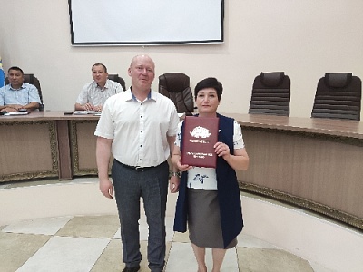 Наградили активных общественниц