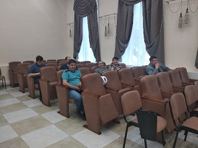 Семинар для молодёжи без молодёжи?